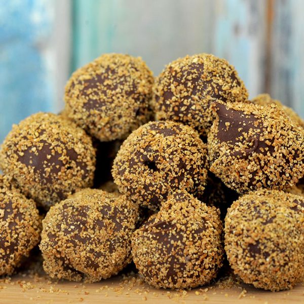 COKOLADNI-TRUFFELS_-Suhe-smokve-u-tamnoj-cokoladi-s-narancom